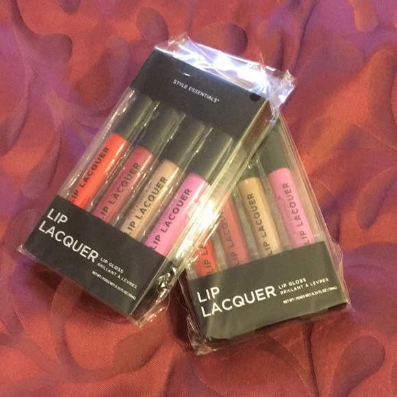 Two packs of lip gloss - Picture 4 of 4
